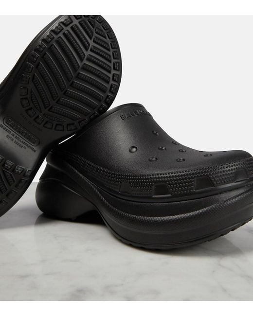 X Crocs – Mules A Plateforme Balenciaga en coloris Black