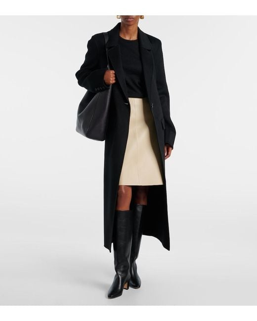 Manolo Blahnik Black Myra 50 Leather Boots