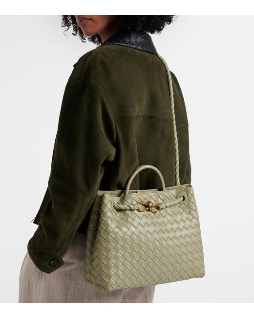 Bolso Andiamo Medium De Piel Bottega Veneta de color Metallic