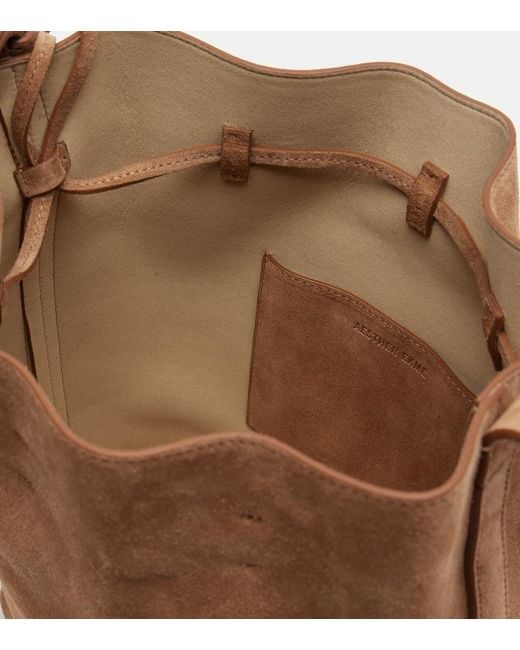 Aesther Ekme Brown Schultertasche Marin Medium Aus Veloursleder