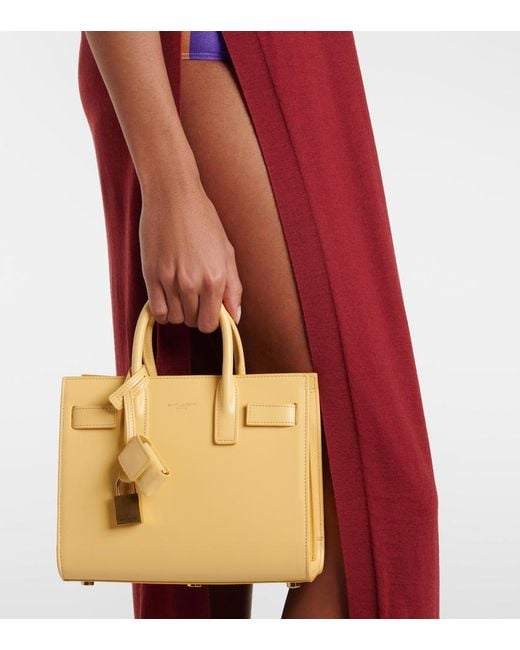 Sac De Jour Nano En Cuir Saint Laurent en coloris Metallic