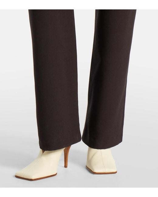 Alaïa White 90 Leather Pumps
