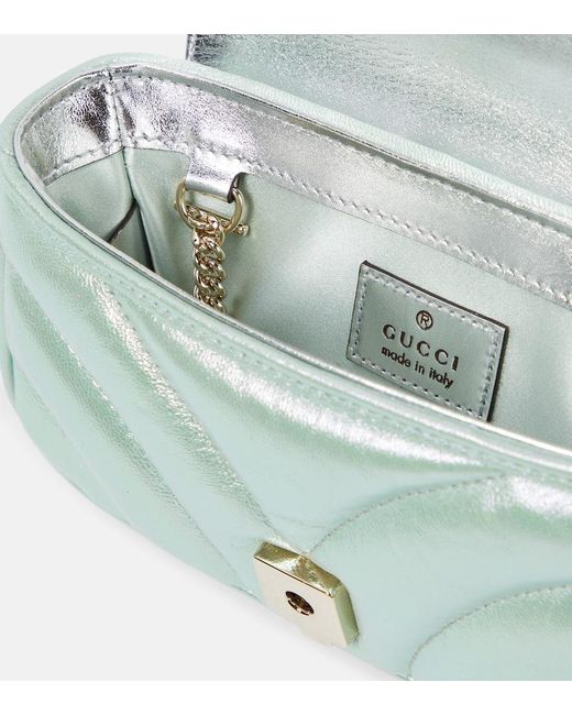 Gucci Blue Schultertasche GG Marmont Super Mini aus Metallic-Leder