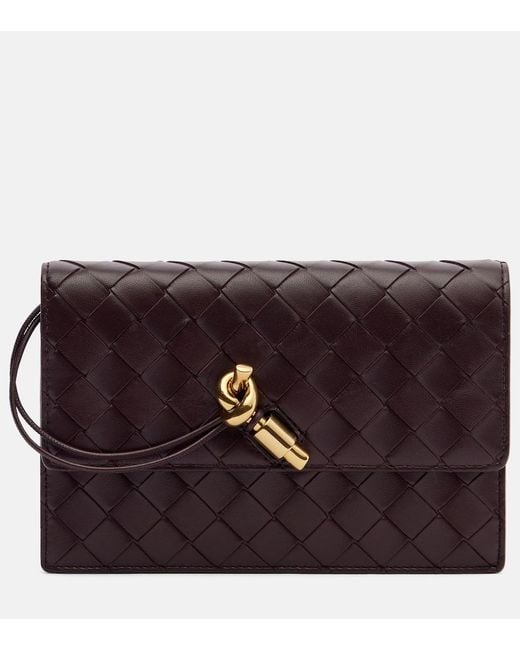 Bottega Veneta Purple Andiamo Intrecciato Leather Wallet On Chain