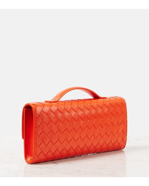 Pochette Andiamo Small Intrecciato En Cuir Bottega Veneta en coloris Red