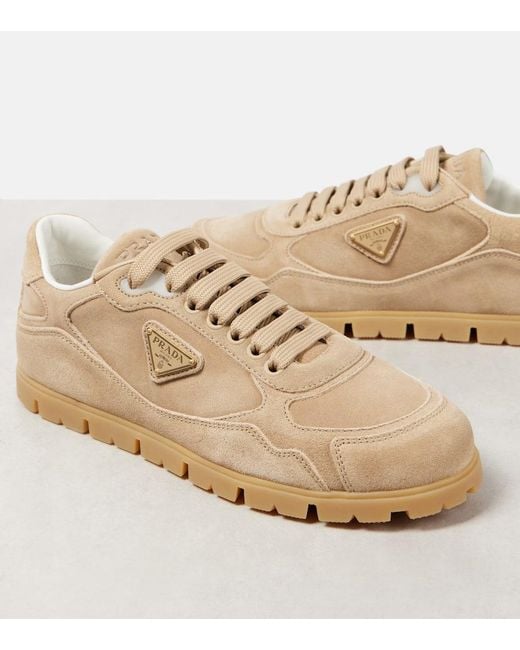 Baskets Trail En Daim Prada en coloris Natural