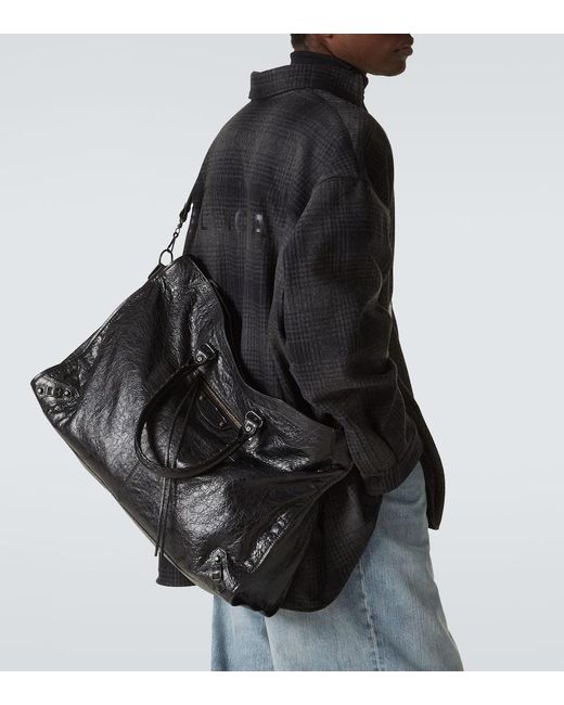 balenciaga leather shoulder bag city シティ Balenciaga Shoulder Bag: Elegant Black Leather