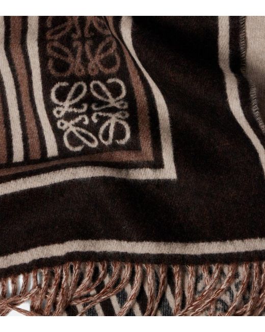 Sciarpa Anagram di Loewe in Brown