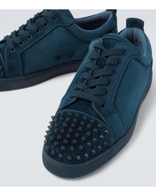 Baskets Louis Junior Spikes En Daim A Ornements Christian Louboutin pour homme en coloris Blue