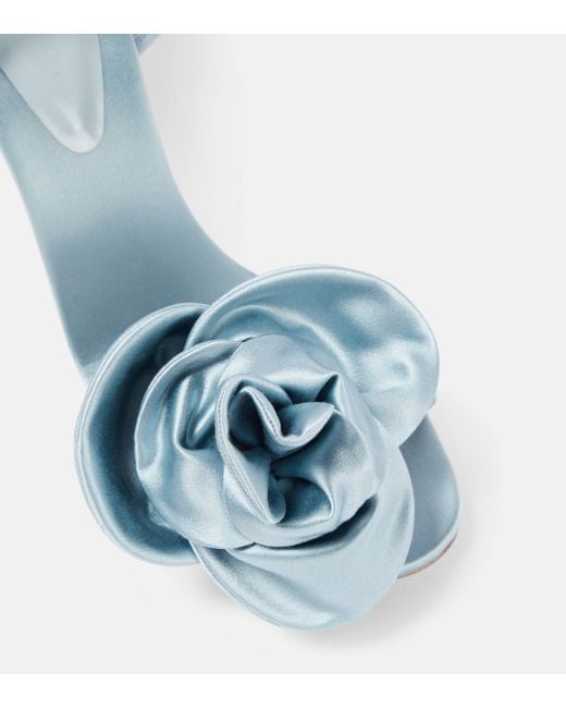 Sandales en satin a fleurs Magda Butrym en coloris Blue