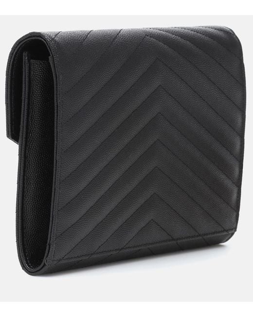 Clutch Cassandre di Saint Laurent in Black