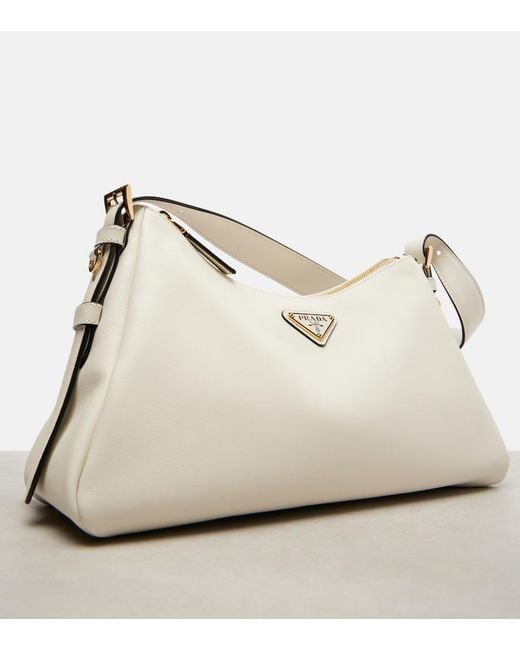 Borsa A Spalla Aimee Medium di Prada in Natural