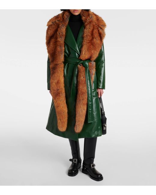 Manteau en cuir et fourrure synthetique Burberry en coloris Green