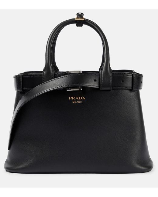 Borsa a spalla Buckle Medium in pelle di Prada in Black