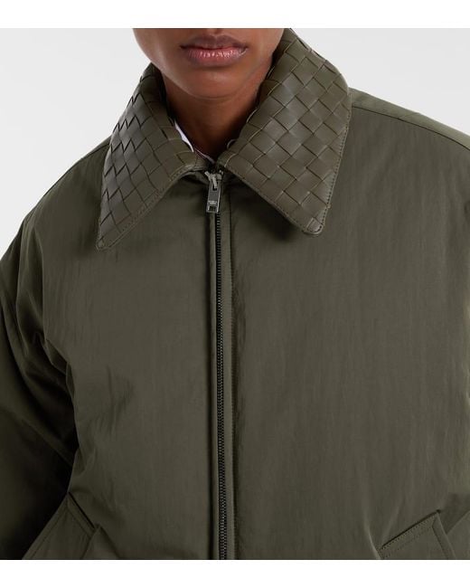 Piumino Con Pelle Intrecciato di Bottega Veneta in Green