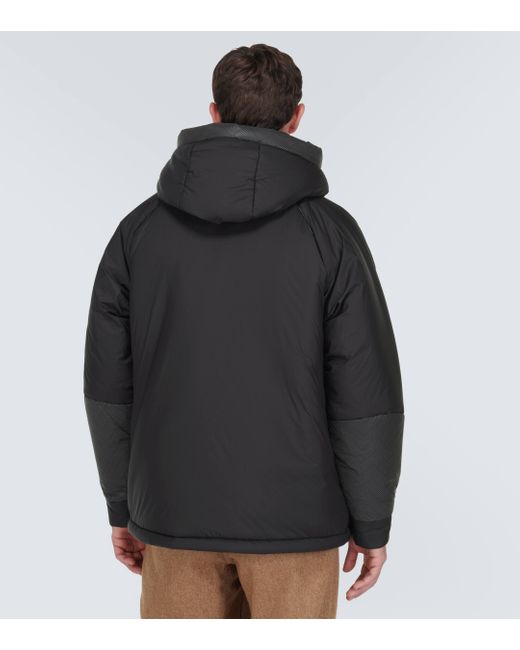 And Wander Black Primaloft® Rip Coat for men