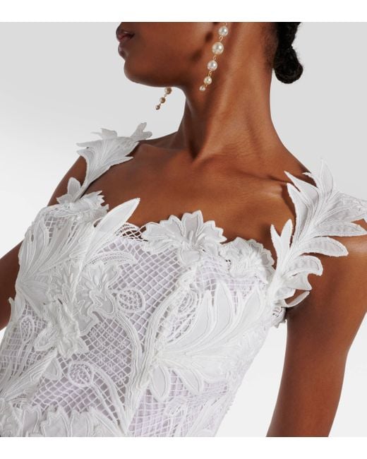 Oscar de la Renta White Marbled Carnation Guipure Lace Bustier Gown