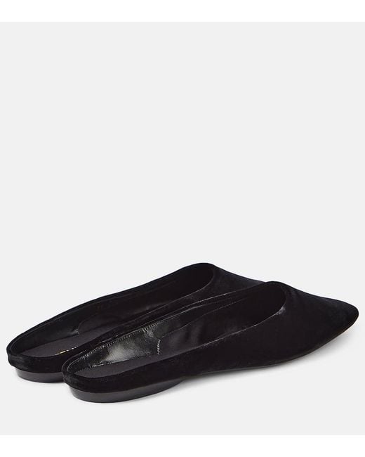 Slippers Lido de terciopelo Saint Laurent de color Black
