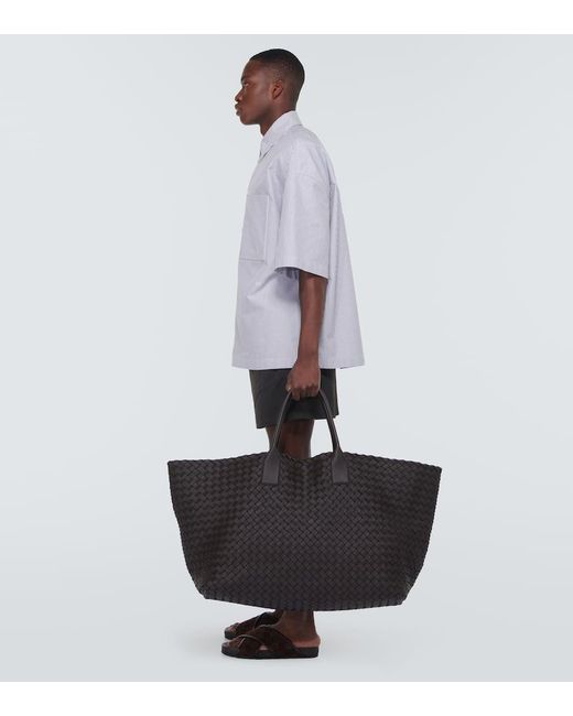 Bottega Veneta Tote Cabat Large aus Leder in Black für Herren