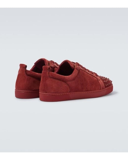 Baskets Louis Junior Spikes En Daim Christian Louboutin pour homme en coloris Red