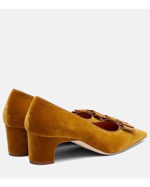 Manolo Blahnik Brown Reador 50 Velvet Pumps