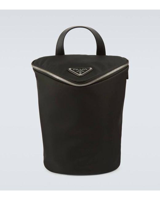 Prada Rucksack aus Re-Nylon in Black für Herren