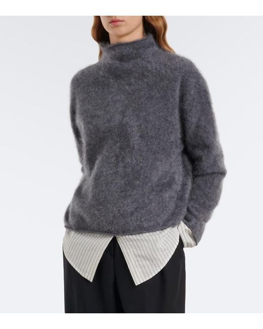 Lisa Yang Gray Sandy Cashmere Turtleneck Sweater