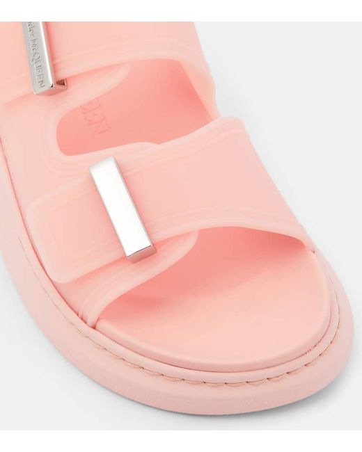 Sandalias con plataforma y logo Alexander McQueen de color Pink