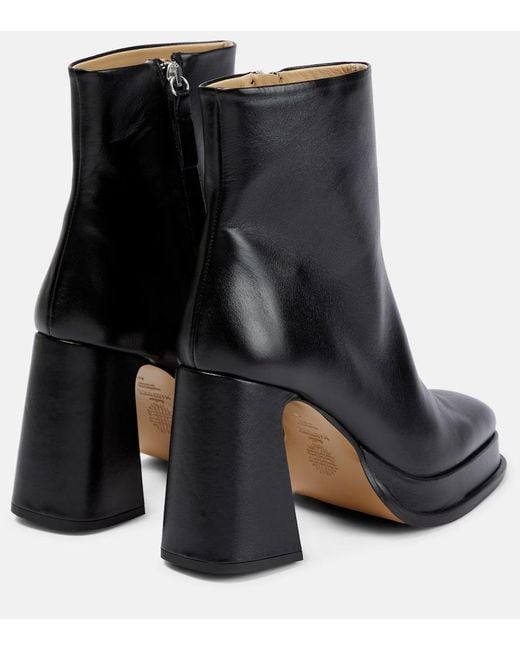 Souliers Martinez Black Chueca Leather Ankle Boots