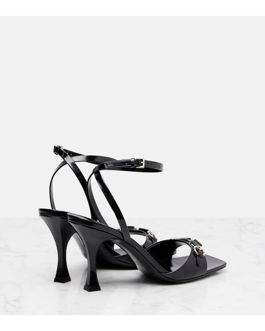 Sandalias Selene De Charol Con Horsebit Gucci de color Black