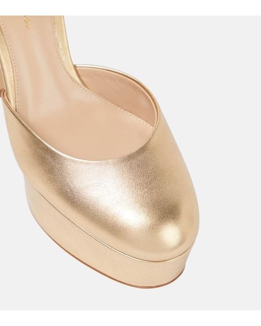 Pumps Holly D'Orsay di Gianvito Rossi in Natural