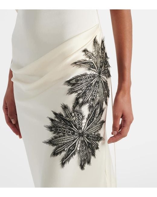 Robe Longue En Crepe De Satin A Fleurs Victoria Beckham en coloris White