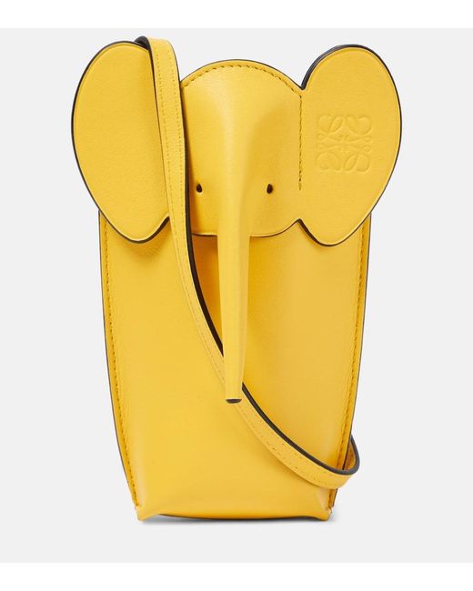 Loewe Yellow Schultertasche Elephant Pocket aus Leder