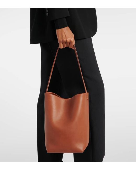 Borsa Park N/S Medium di The Row in White