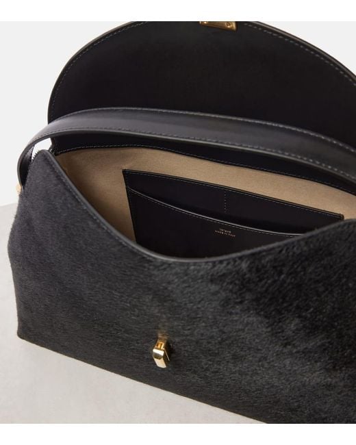 Totême  Black Tote T-Lock Aus Kalbshaar