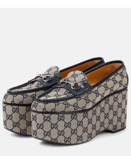 Mocasines de lona GG y piel con Horsebit Gucci de color Gray