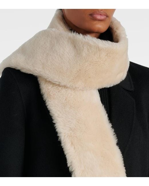 Totême  White Schal Aus Shearling