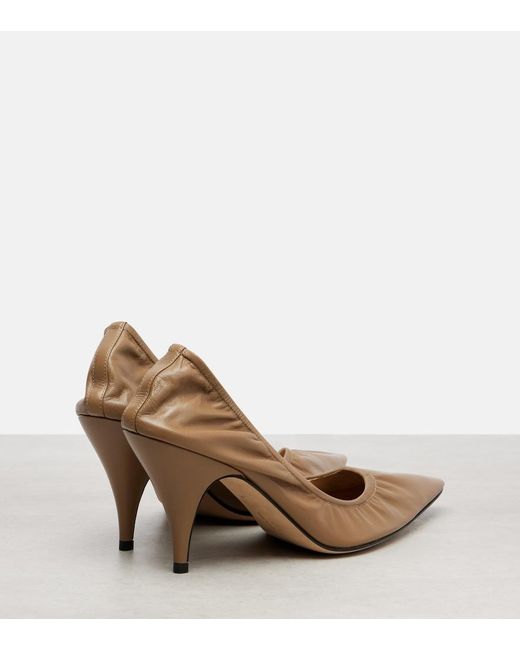 The Row Brown Liisa 80 Leather Pumps