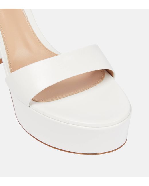 Gianvito Rossi White Bridal Holly Leather Platforms Sandals