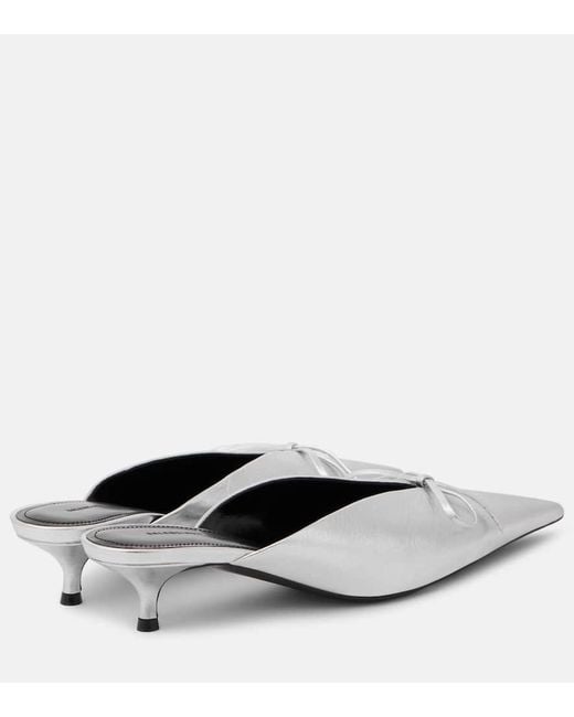 Mules Knife Bow 40 di Balenciaga in White