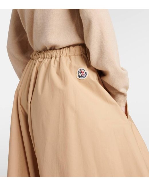 Falda midi de algodon con logo Moncler de color Natural