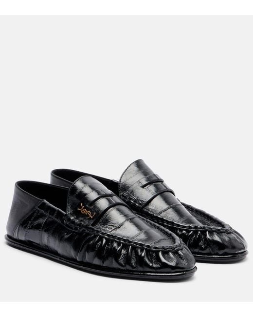 Mocassins En Cuir Verni Saint Laurent en coloris Black