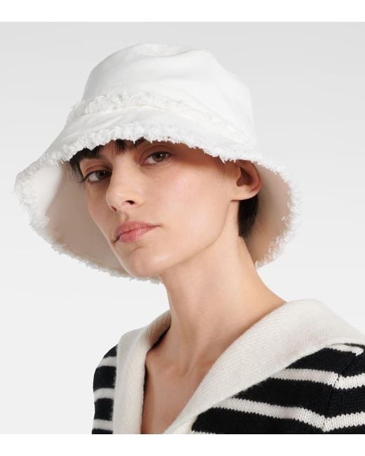 Sombrero de pescador de denim con logo Miu Miu de color White