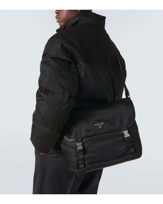 Prada Messenger Bag Aus Re-Nylon Mit Leder in Black für Herren