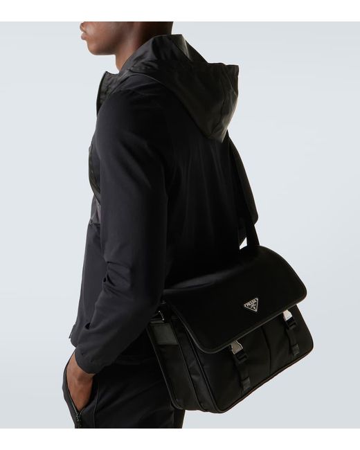Prada Messenger Bag Aus Re-Nylon Mit Leder in Black für Herren