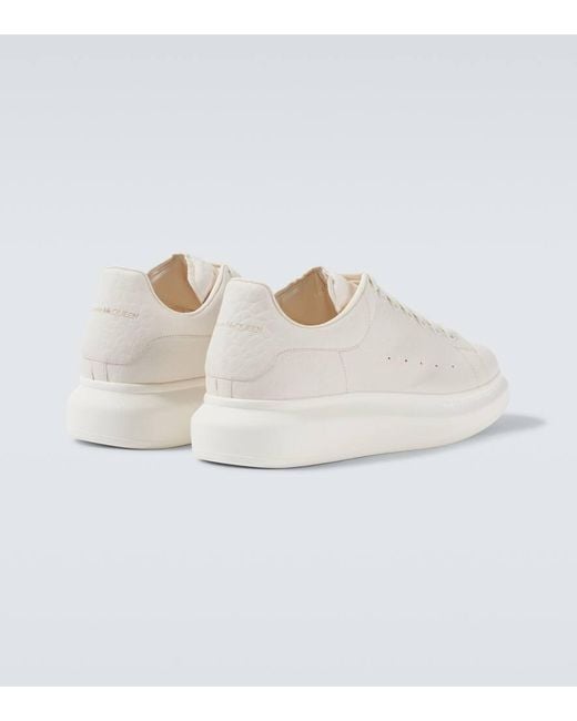 Sneakers Oversize di Alexander McQueen in White da Uomo