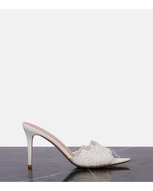【Gianvito Rossi】 Lace-trimmedレザーサンダル Gianvito Rossi 85 Lace-Trimmed Sandals in White | Lyst