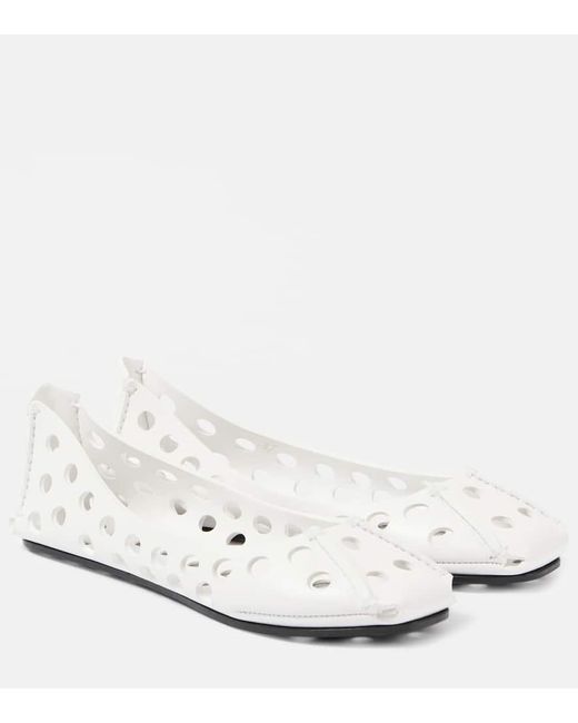 Ballerine Perfo di Alaïa in White