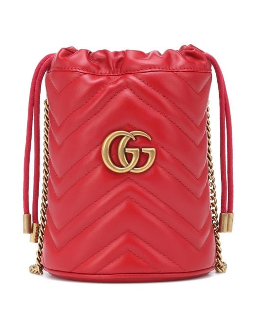 Bolso bombonera GG Marmont mini Gucci de color Red