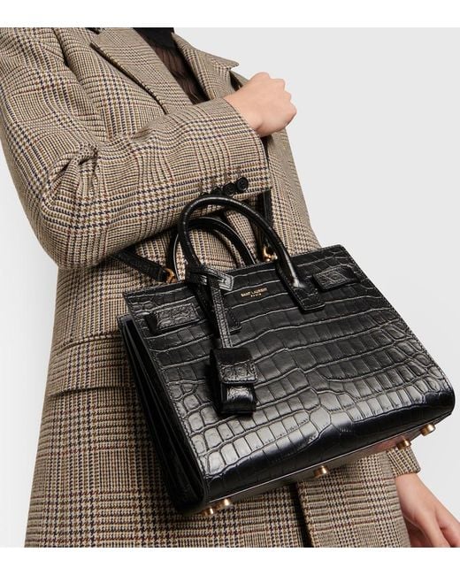 Sac Porté Épaule En Cuir "nano Sac De Jour" Saint Laurent en coloris Black